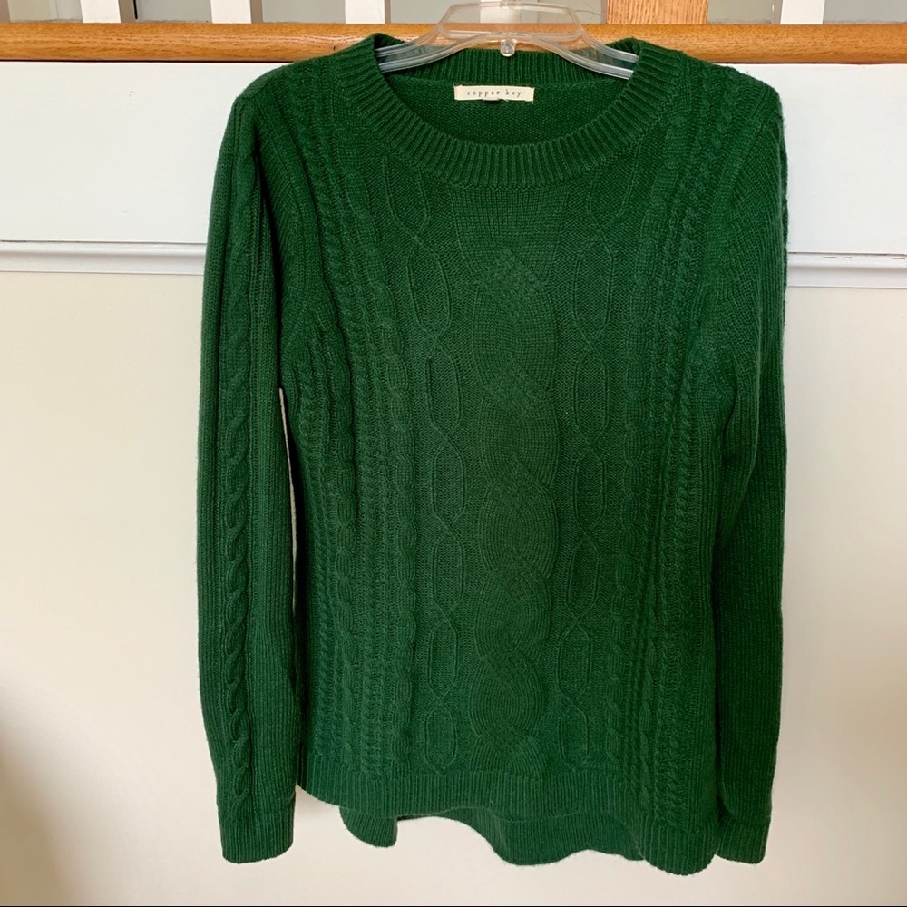 Hunter Green Warm Cable Knit Sweater